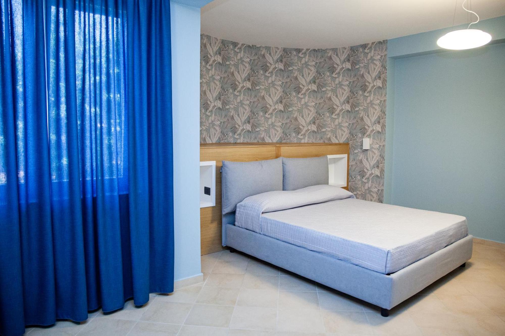 Le Colonne Bed & Breakfast Cassino Bagian luar foto
