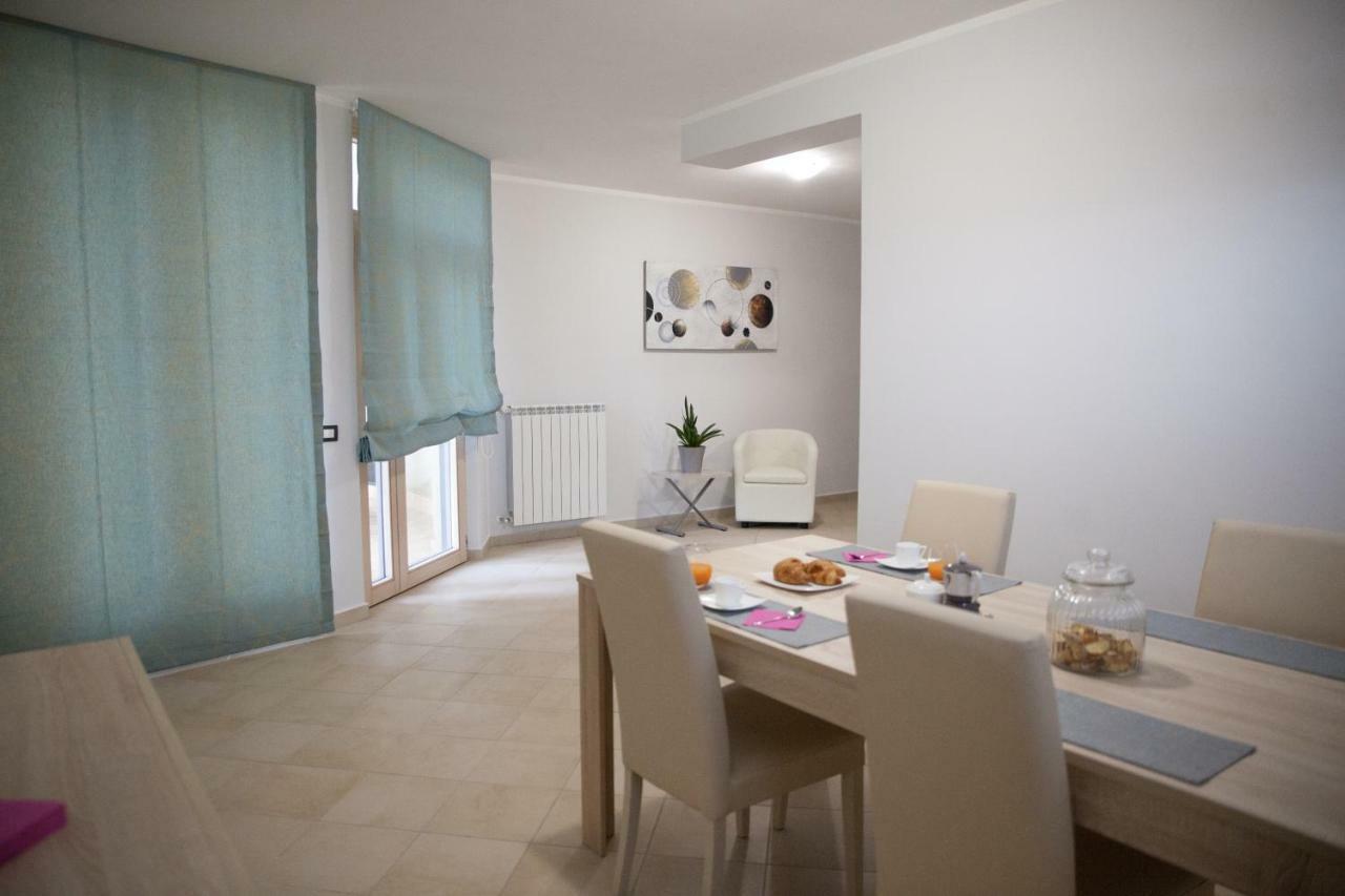 Le Colonne Bed & Breakfast Cassino Bagian luar foto