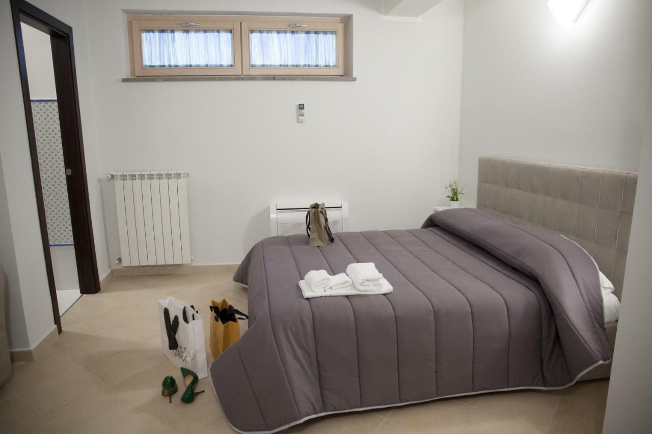 Le Colonne Bed & Breakfast Cassino Bagian luar foto